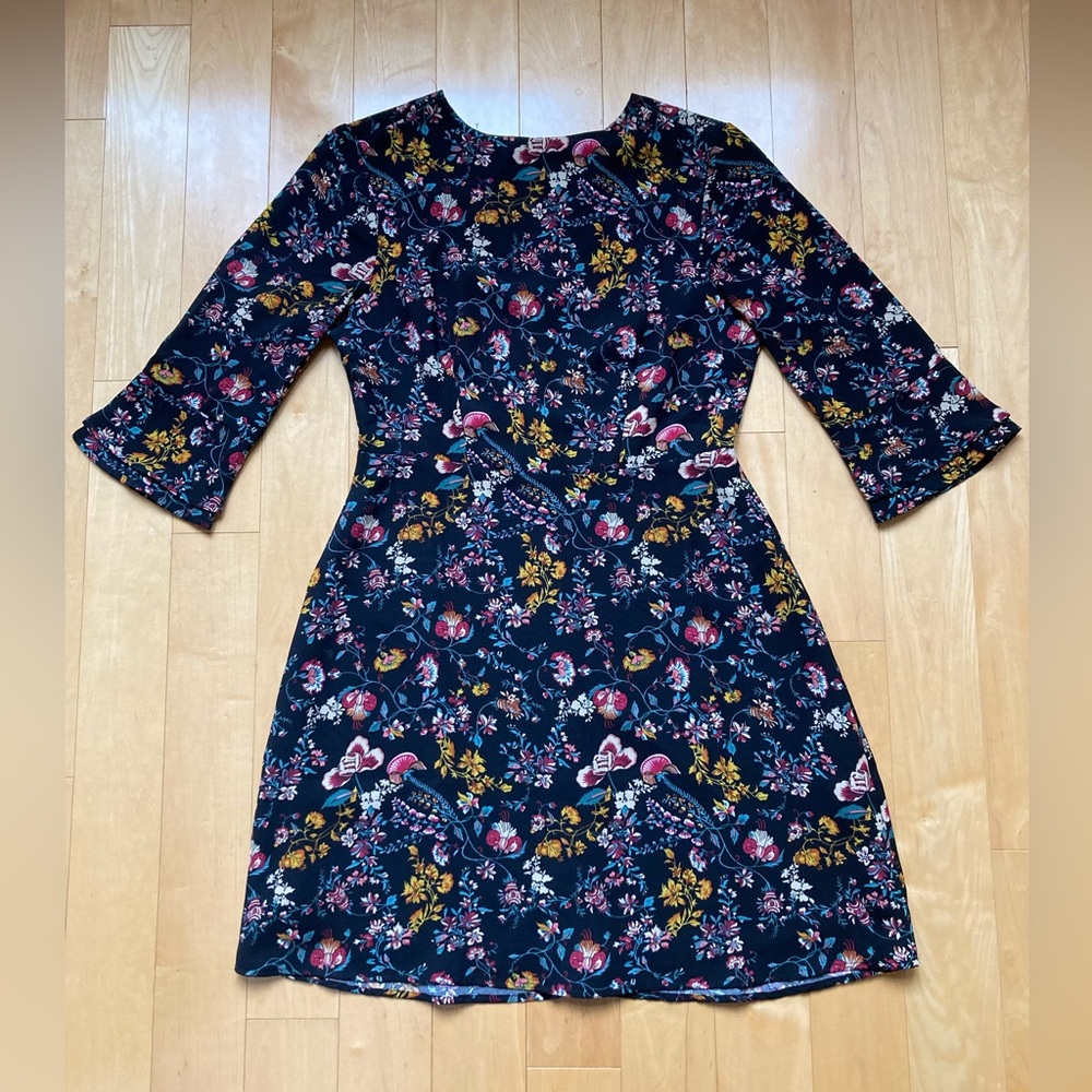 🌸3/$20🍉 NWOT Charlie Paige Multicolor Floral Dress